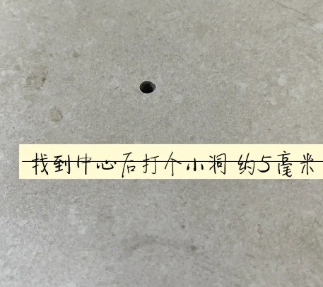 武陵源瓷砖空鼓维修公司专业解答在瓷砖铺贴过程中，如果砂料搅拌不均匀，将会带来以下问题